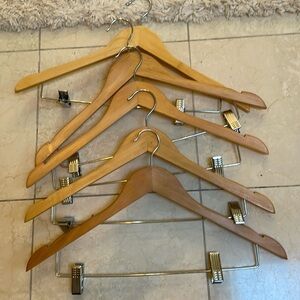 5 CONTAINER STORE WOOD SKIRT HANGERS